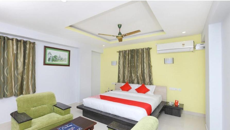 Sai Golden Rooms Tirupati Exterior photo